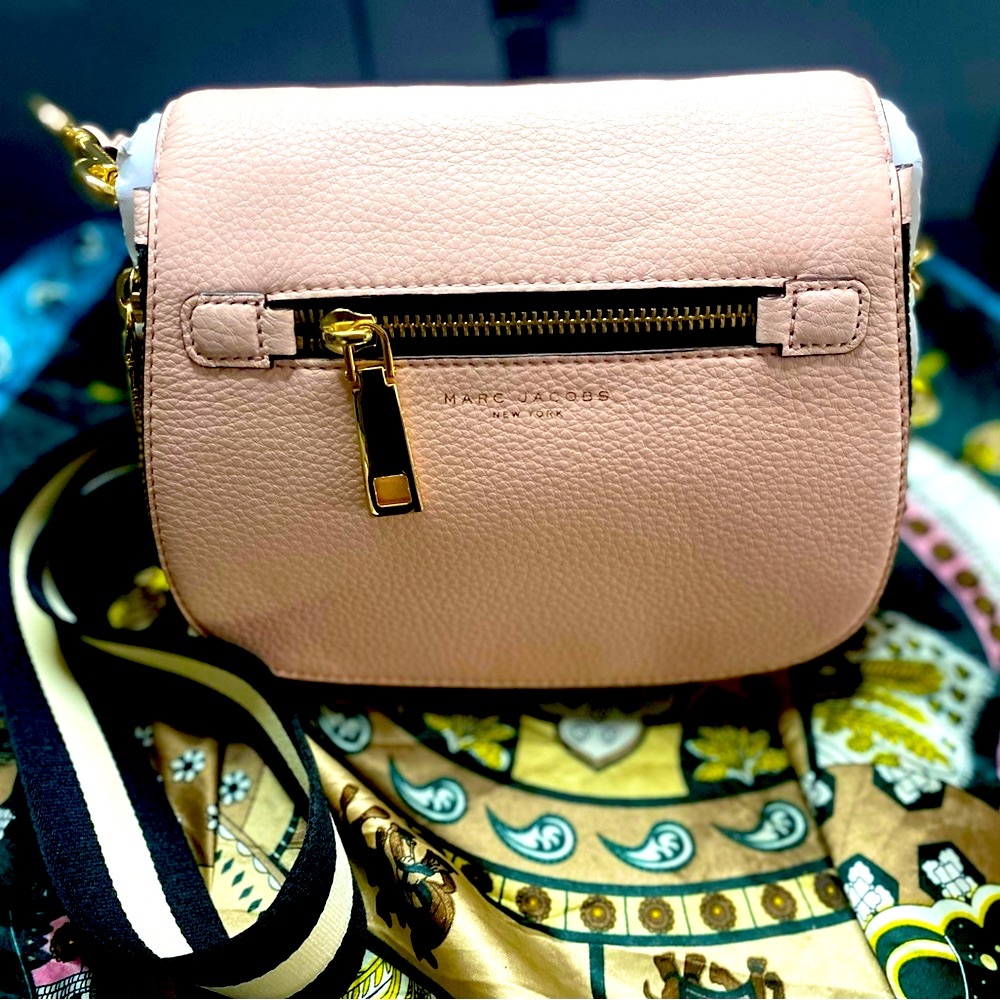 Marc Jacob crossbody with thick strap